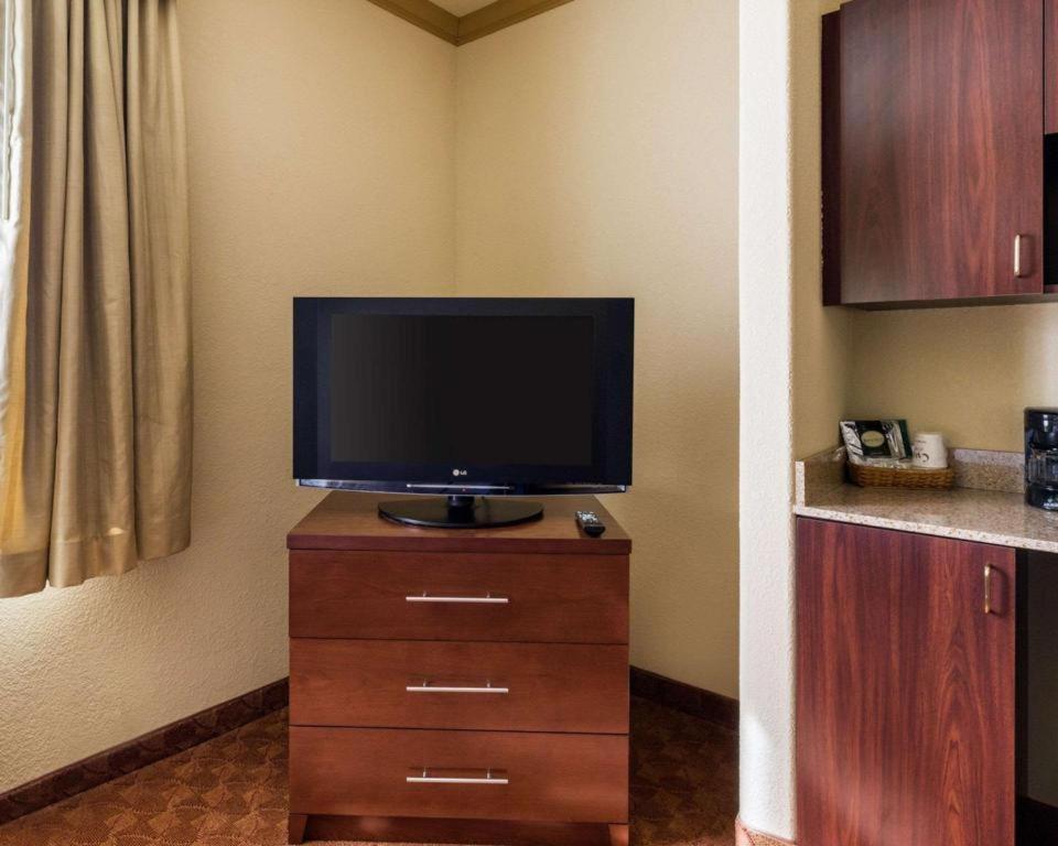 Comfort Suites Near Nasa - Clear Lake Webster Eksteriør bilde