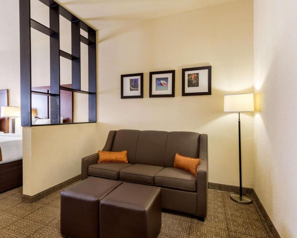 Comfort Suites Near Nasa - Clear Lake Webster Eksteriør bilde