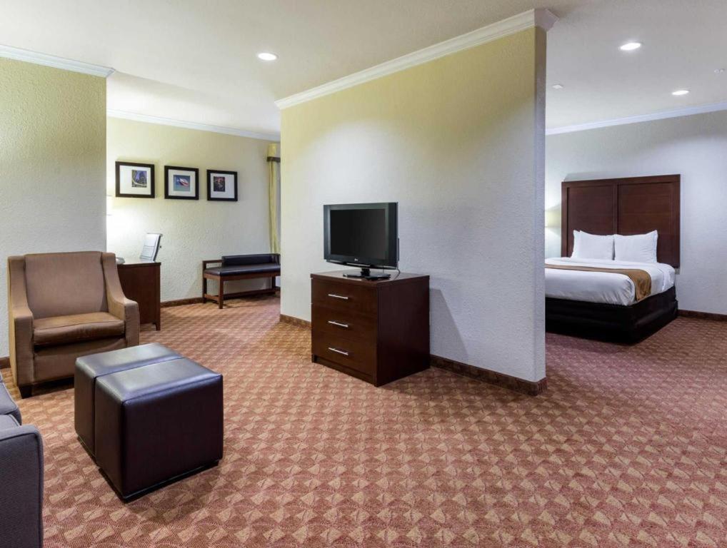 Comfort Suites Near Nasa - Clear Lake Webster Eksteriør bilde