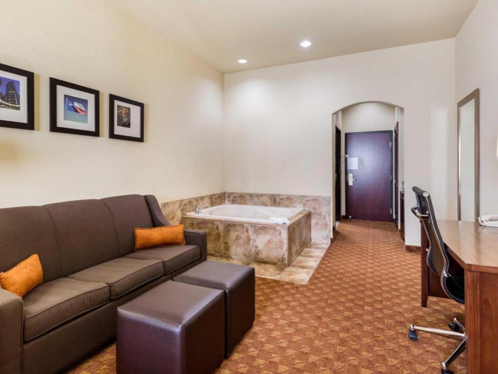 Comfort Suites Near Nasa - Clear Lake Webster Eksteriør bilde