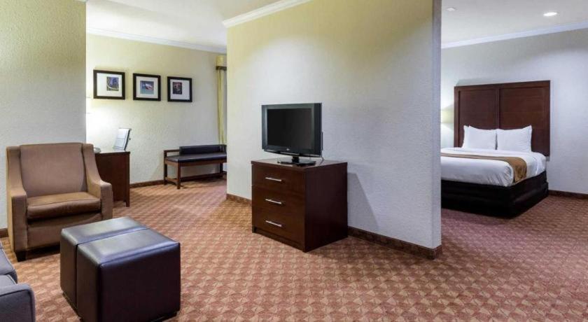 Comfort Suites Near Nasa - Clear Lake Webster Eksteriør bilde